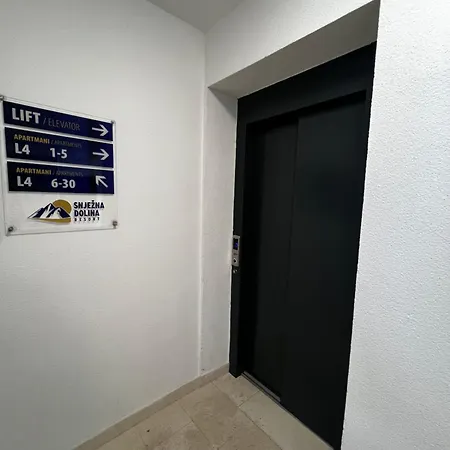 Apartament Winter Fairytale, In-ski Out U Snjeznoj Dolini! Jahorina